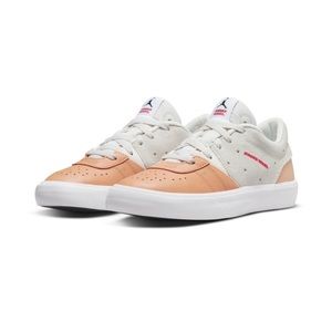 Jordan Series ES
Boys' Grade School